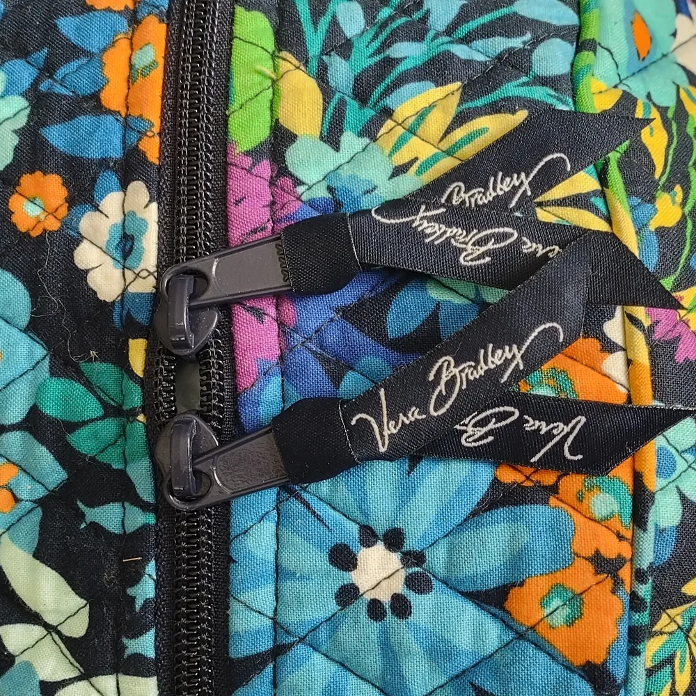 Vera Bradley Midnight Blues Weekender/Travel Bag With Trolley Sleeve. - Picture 7 of 13